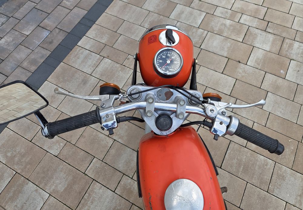 Mz ts z 1982 roku, oryginal do rejestracji.