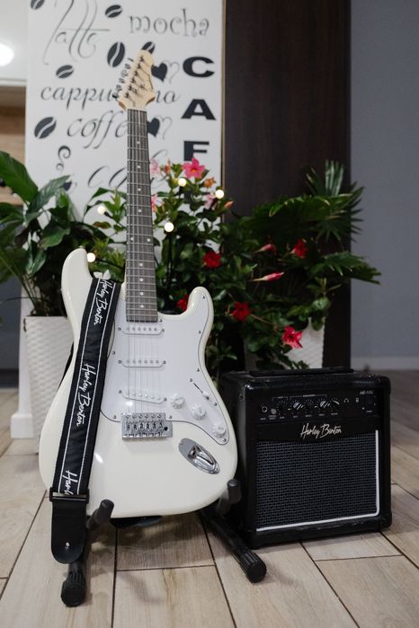 Gitara elektryczna + piecyk + pokrowiec.