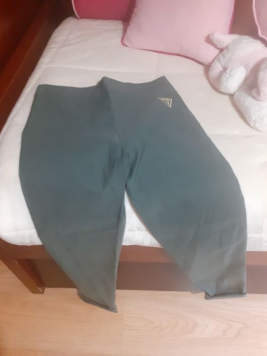 Calças guess verdes com dourado