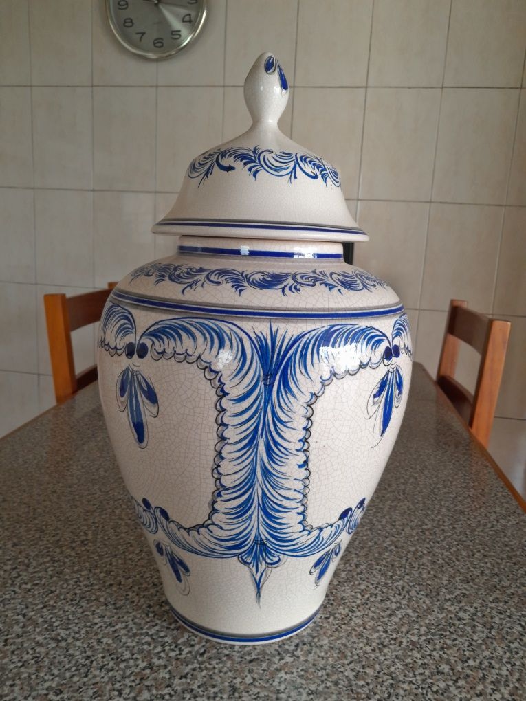 Vaso/Jarra Clássico em Cerâmica