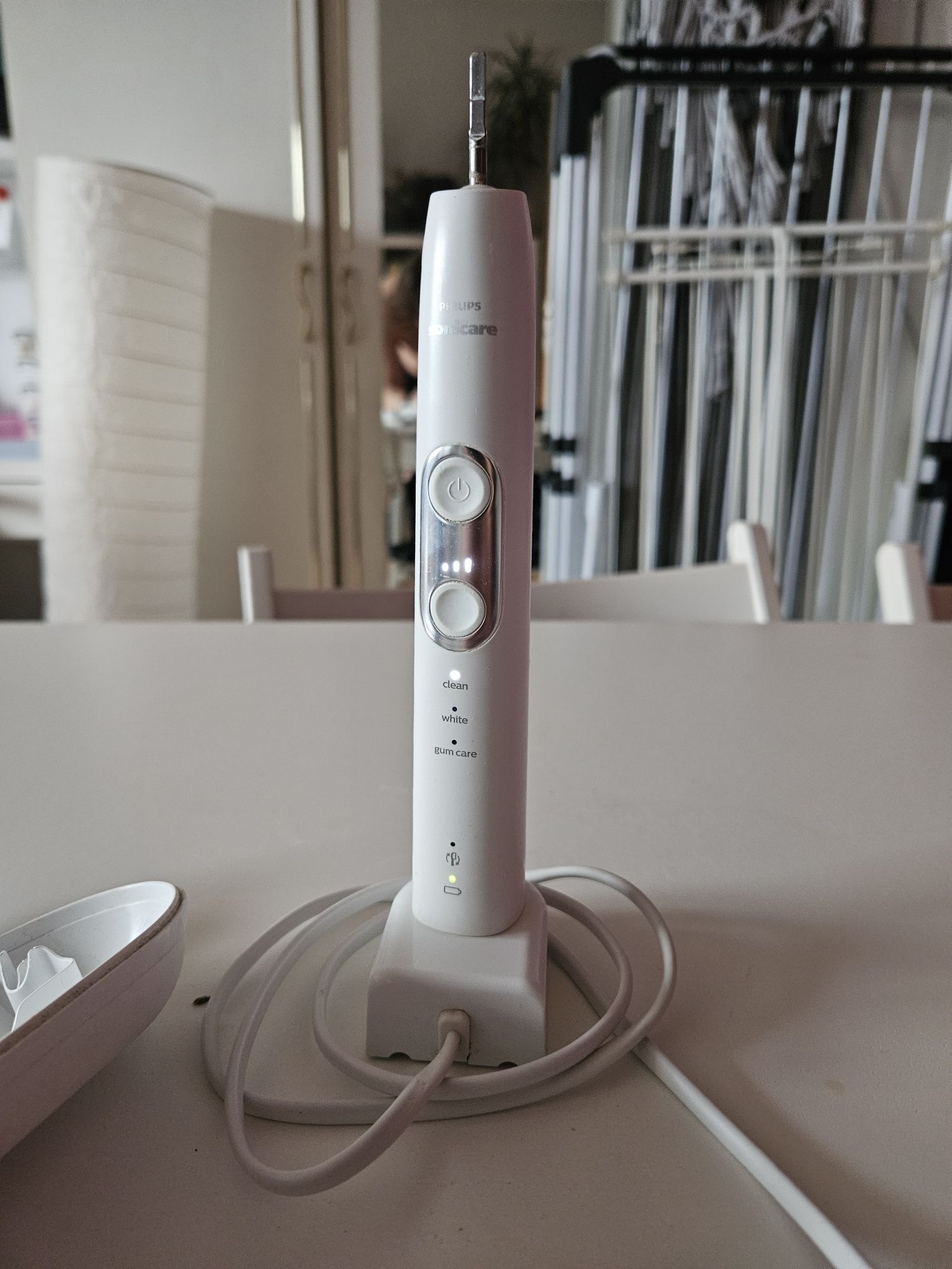 Szczoteczka Soniczna PHILIPS SONICARE HX685T