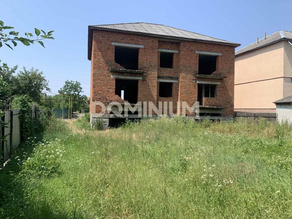 Продаж.Будинок під інвестиції чи власне житло м.Виноградів