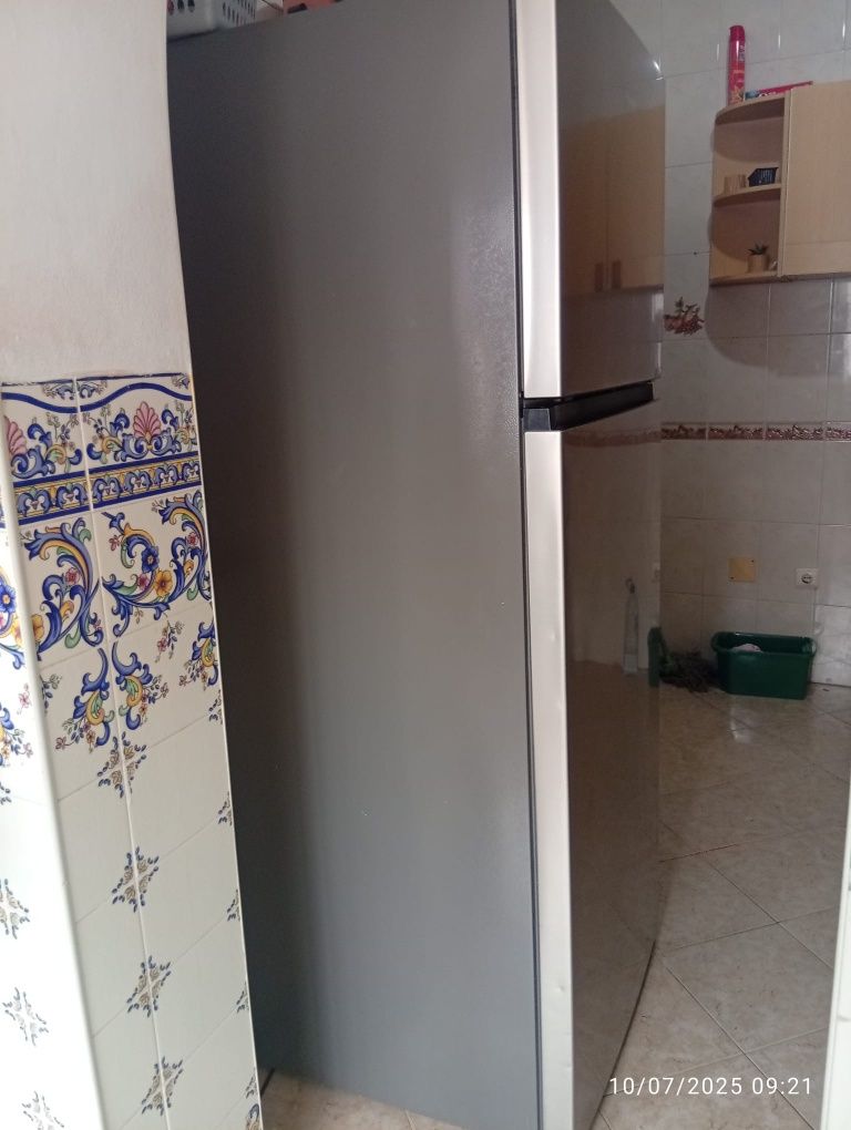 Geladeira inox grande
