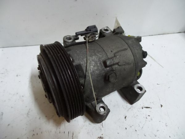 Compressor AC NISSAN Almera II Hatchback (N16)
