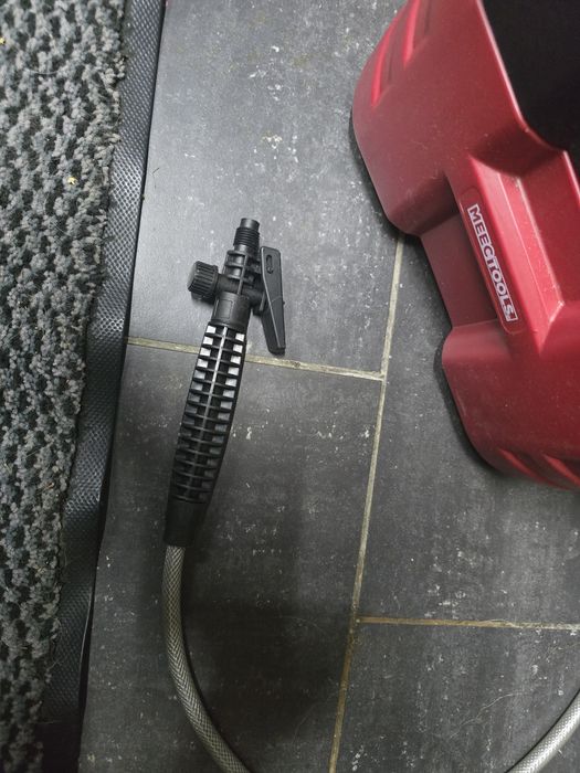 Opryskiwacz ciśnieniowy MeecTools 5l 3.7V