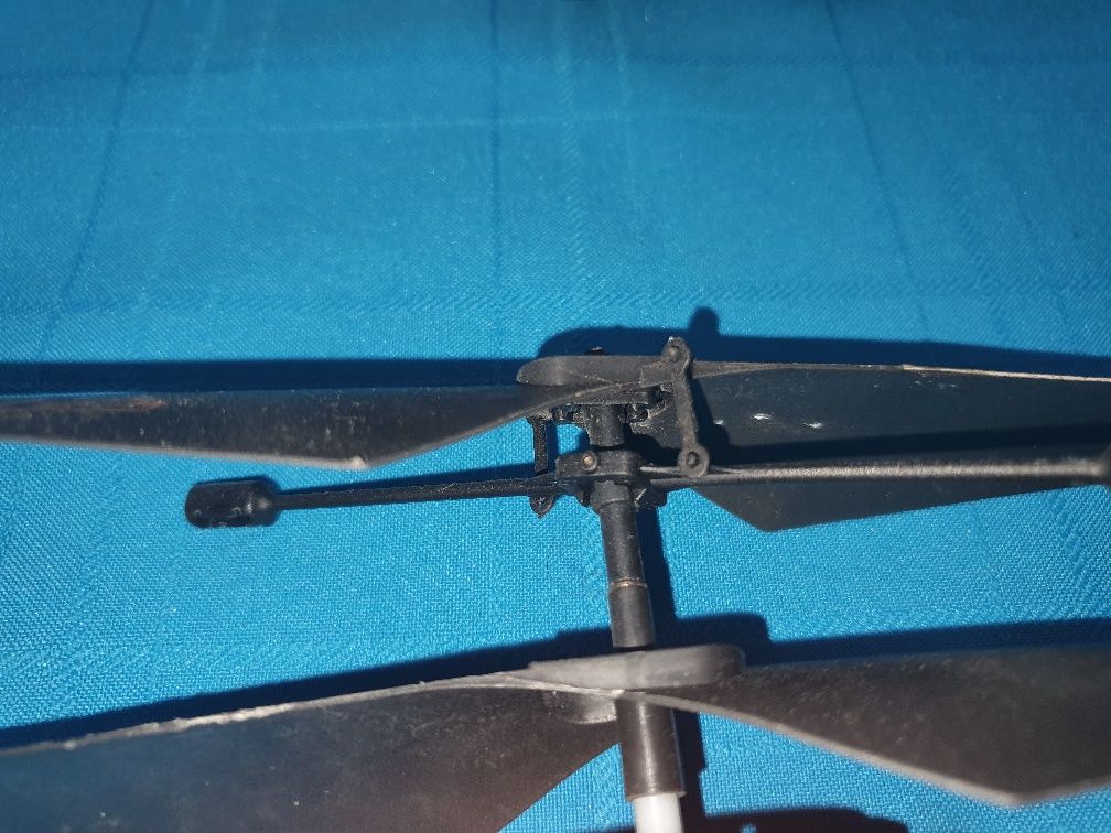 Helicoptero RC telecomandado