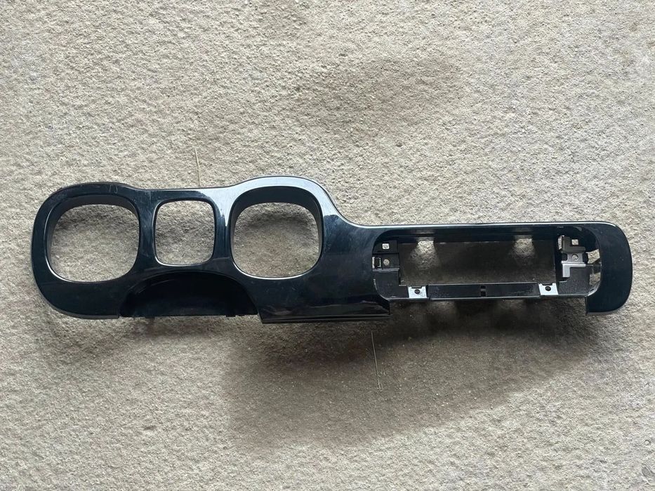 Ramka obudowa osłona zegarów licznika liczników Fiat Panda III 3 07355616550 07355444220 83182022