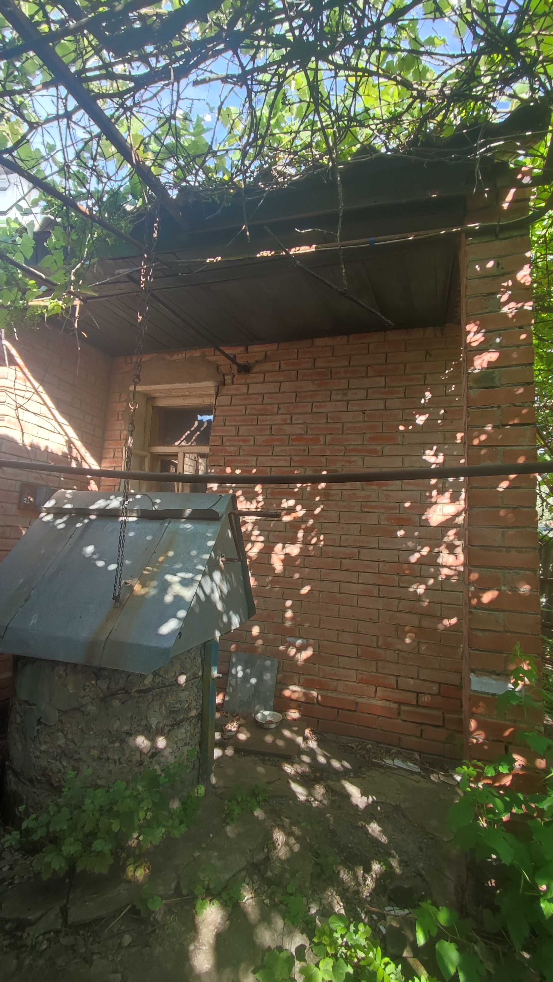 Продаётся два дома в одном дворе 7000 € / Недвижимость