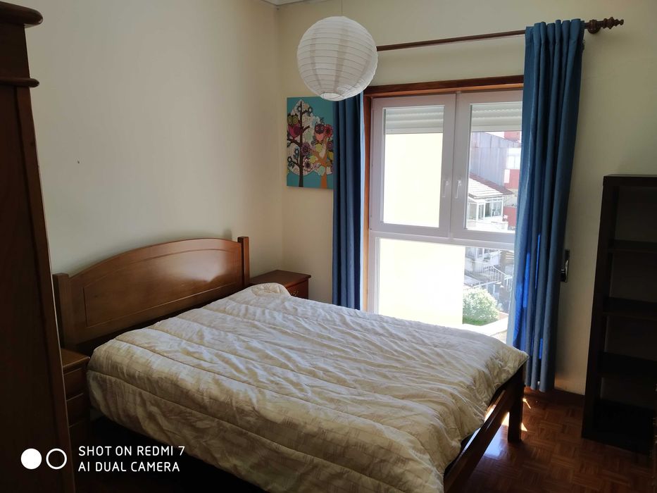 alugo quarto na senhora da hora