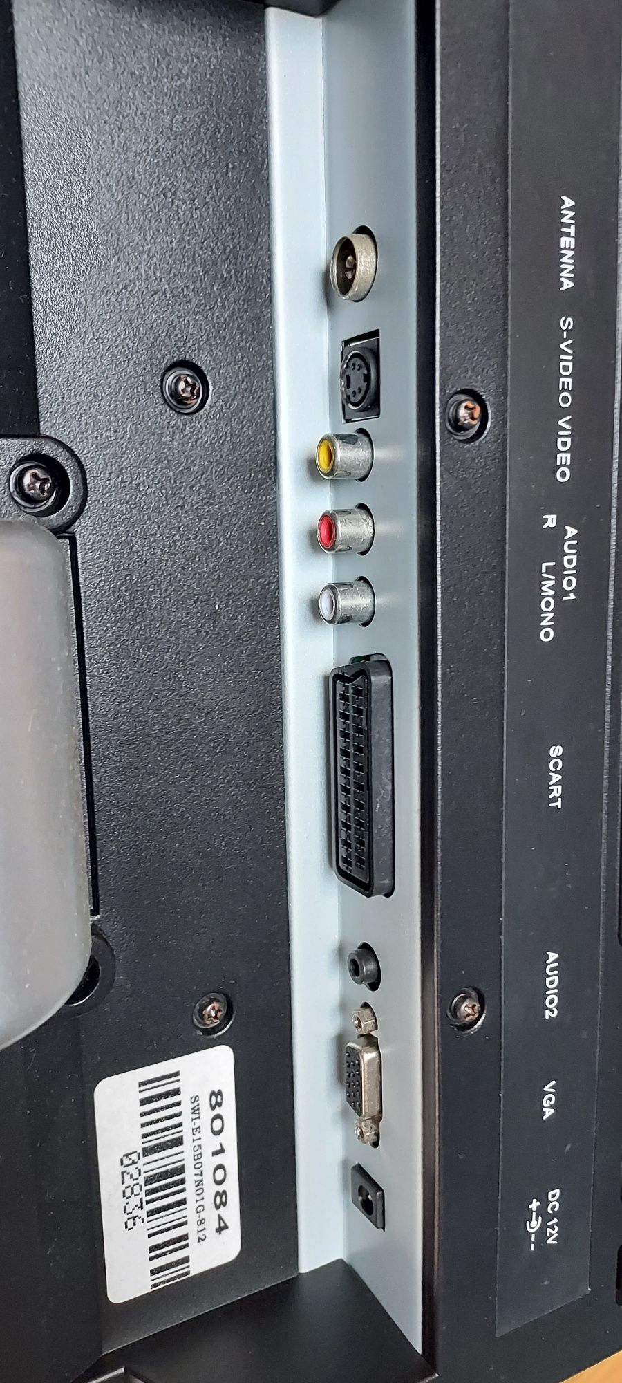 Tv LCD 15''  sem cabos