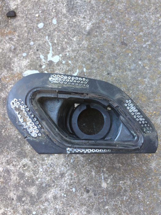 insignia opel  тримачі форсунок лівий/правий