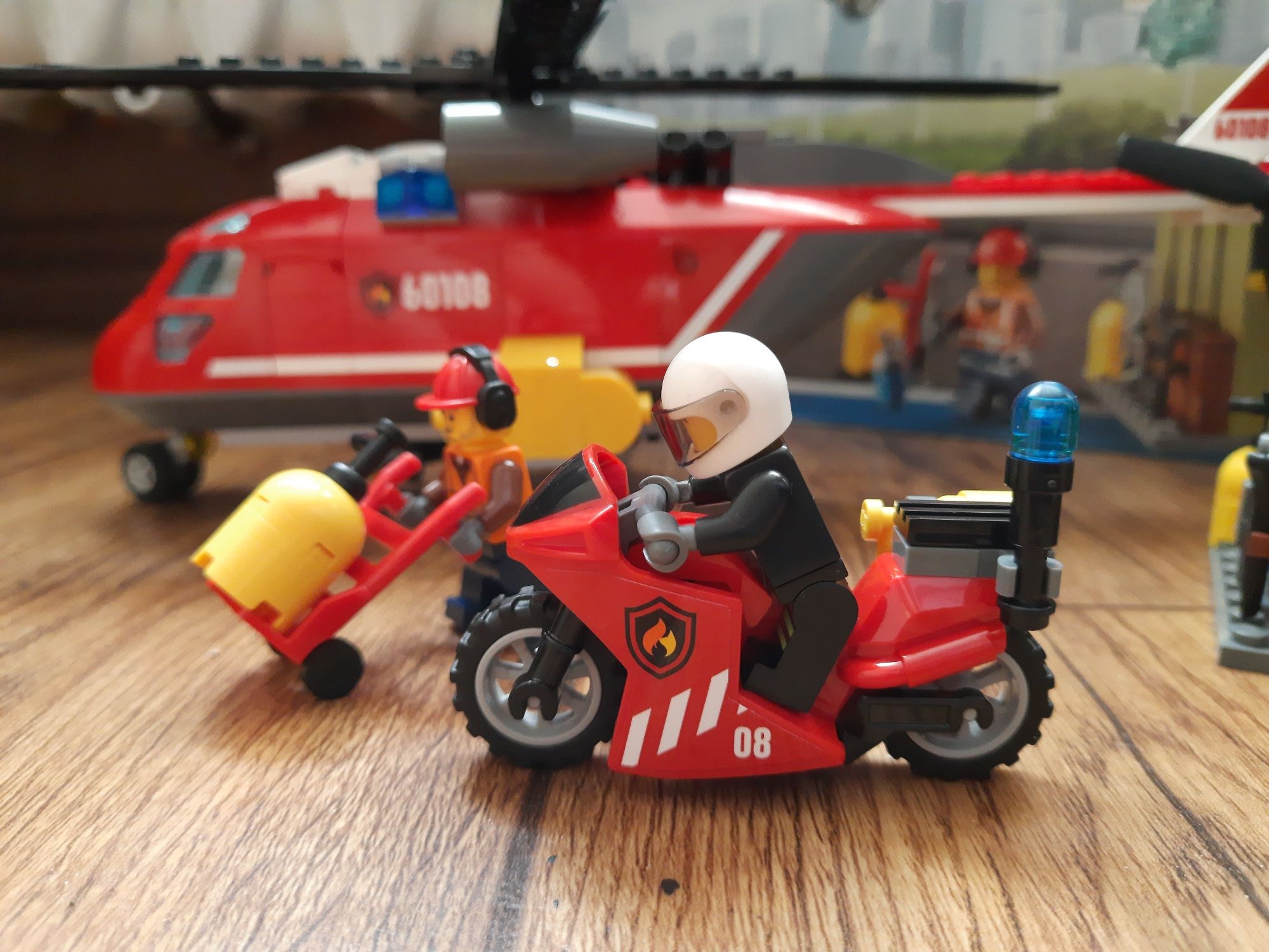 Lego city 60108 Helikopter strażacki