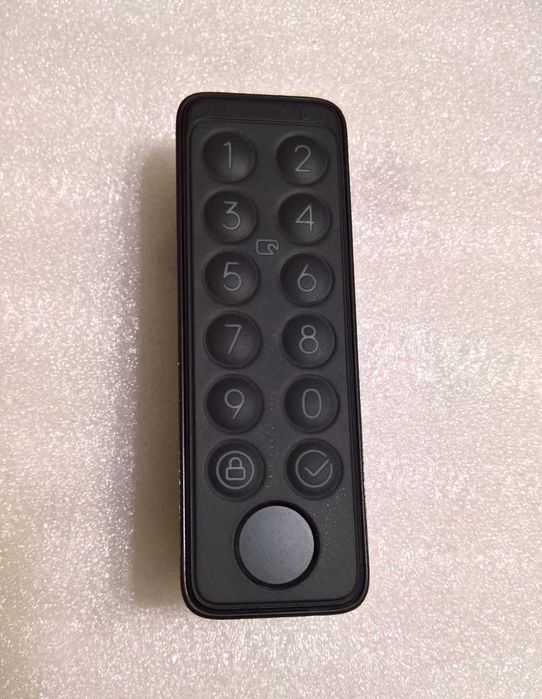 Zamek elektroniczny SwitchBot Keypad Touch PIN linie papilarne NFC