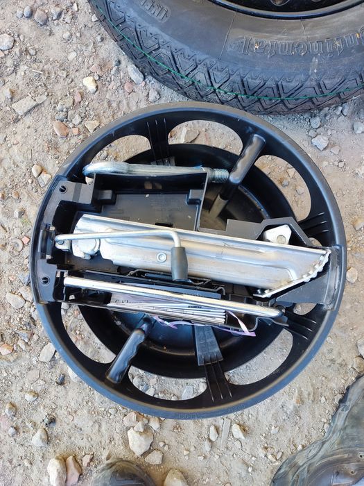 Dojazdówka Mercedes w204 w207 Koło dojazdowe klucze lewarek wkrętka