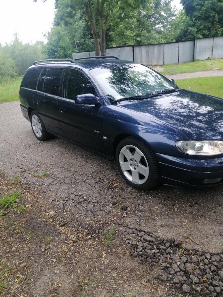 Opel Omega 3.2V6 stan kolekcjonerski