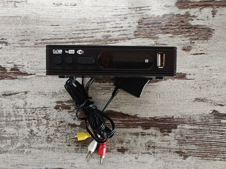 Цифровой Тв ресивер тюнер Т2