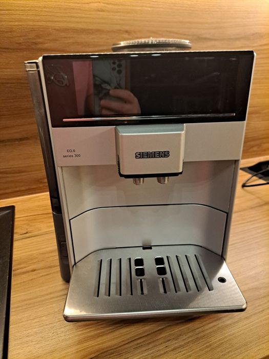 Ekspres Siemens EQ 6 series 300