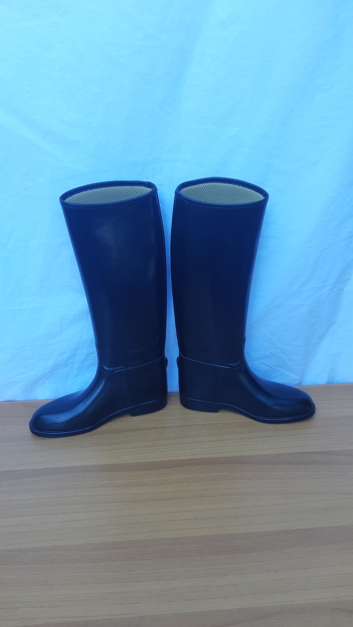 Aigle гумові чоботи, жіночі з м'якою підкладкою, 36р, жокейські, made