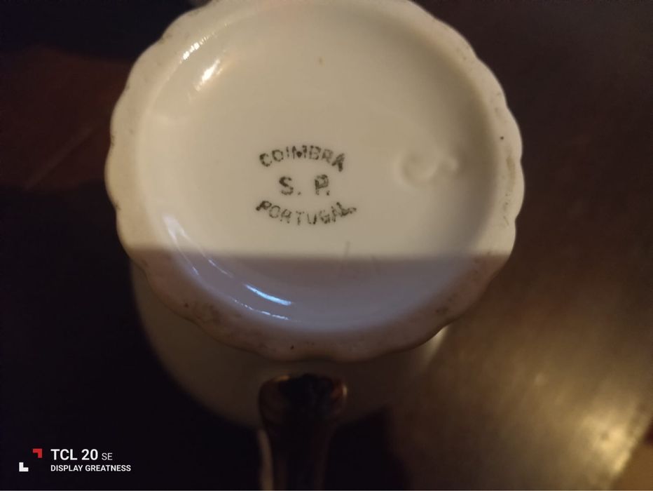 Lindíssimo conjunto de quatro peças da louça de Coimbra