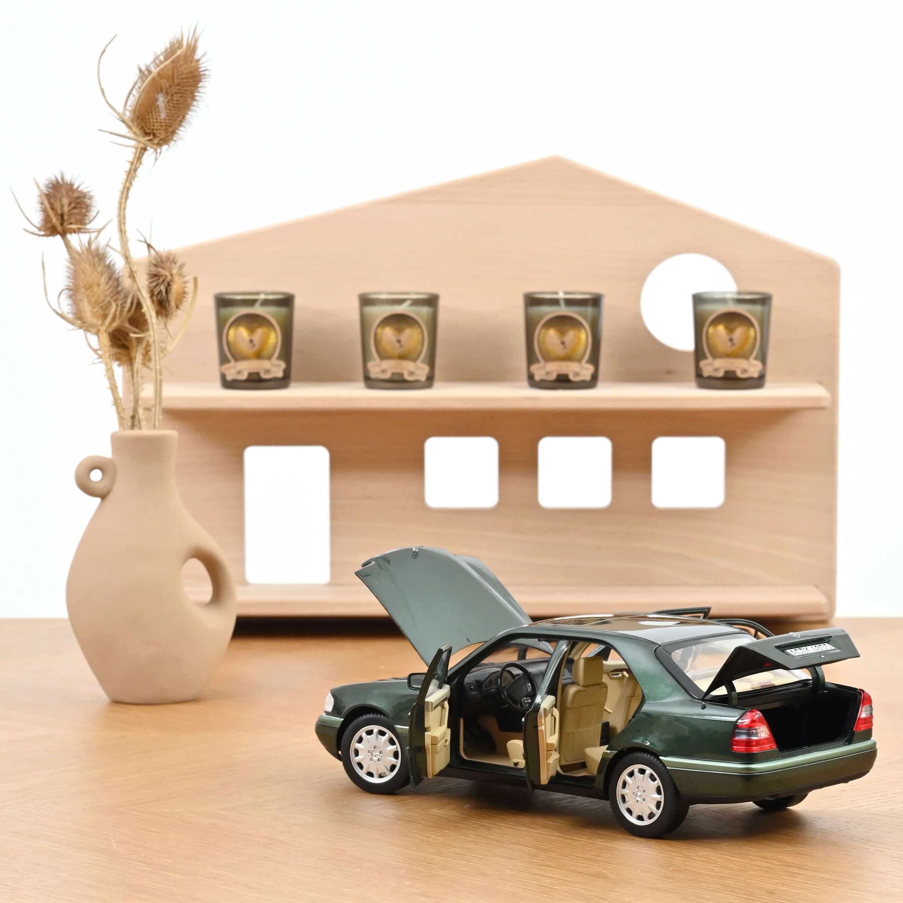 Mercedes-Benz C-Class 1993 Malachit Green Norev 1:18