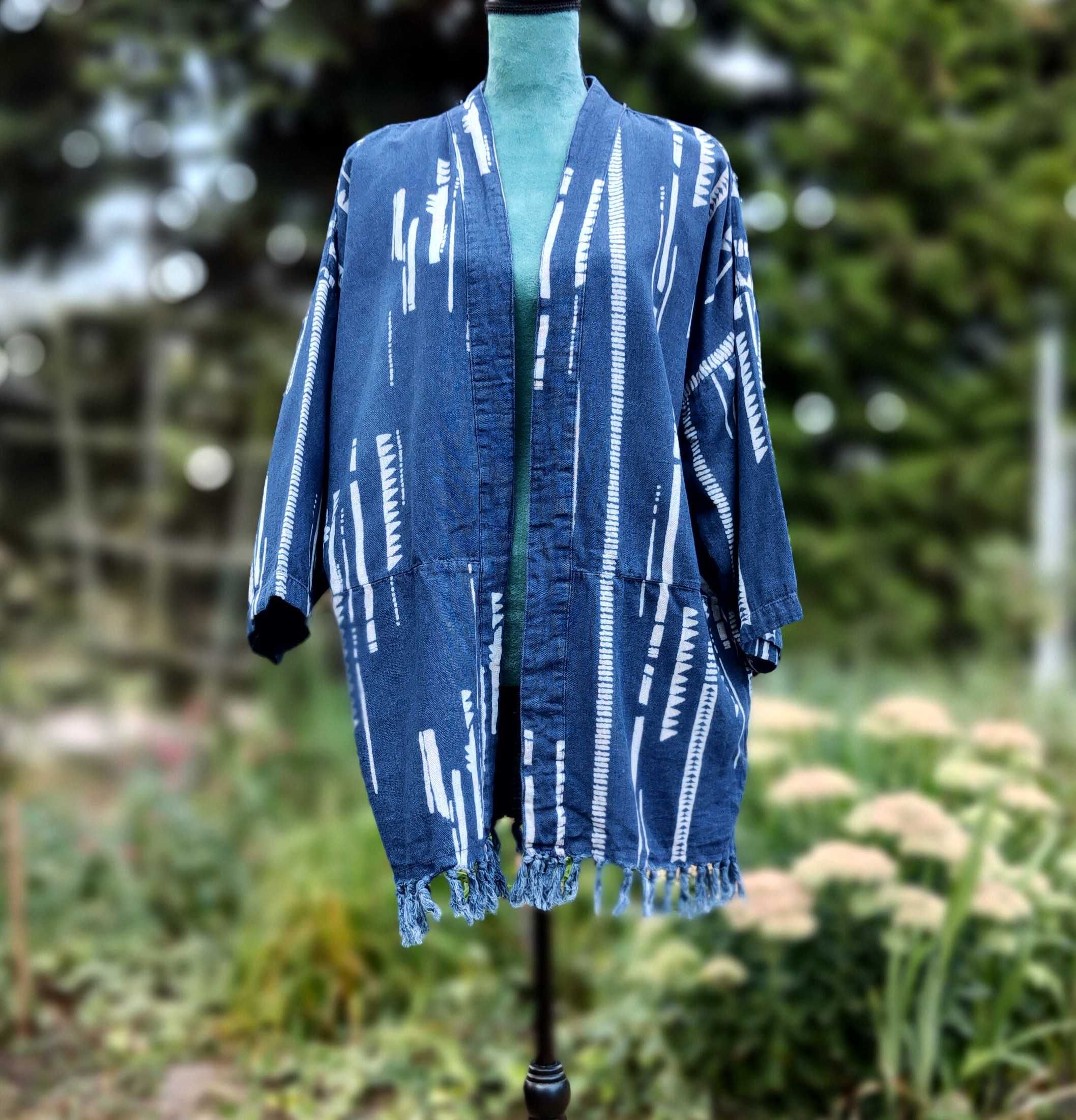 Niebieska granatowa narzutka Pull&Bear boho bohemian bawełna kurtka