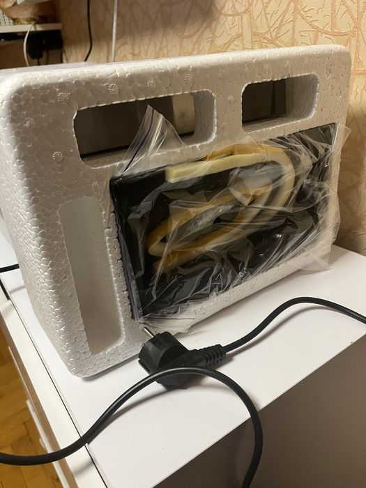 Витяжка Pyramida TL 60IX, нова, у заводській упаковці.