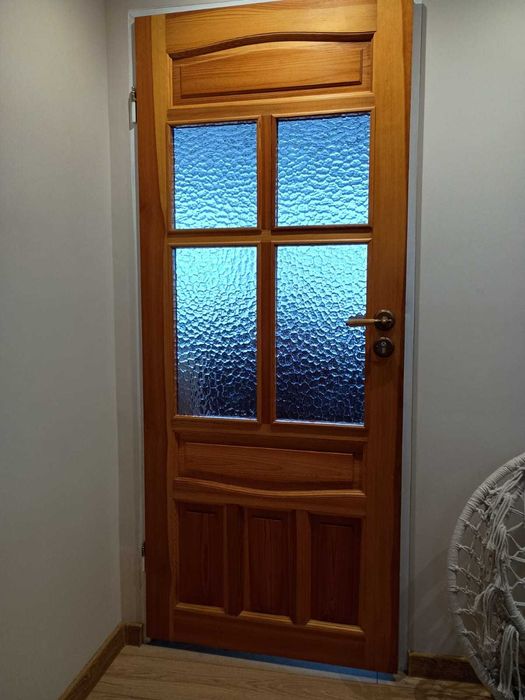 Sprzedaż drzwi drewniane łazienkowe i pokojowe