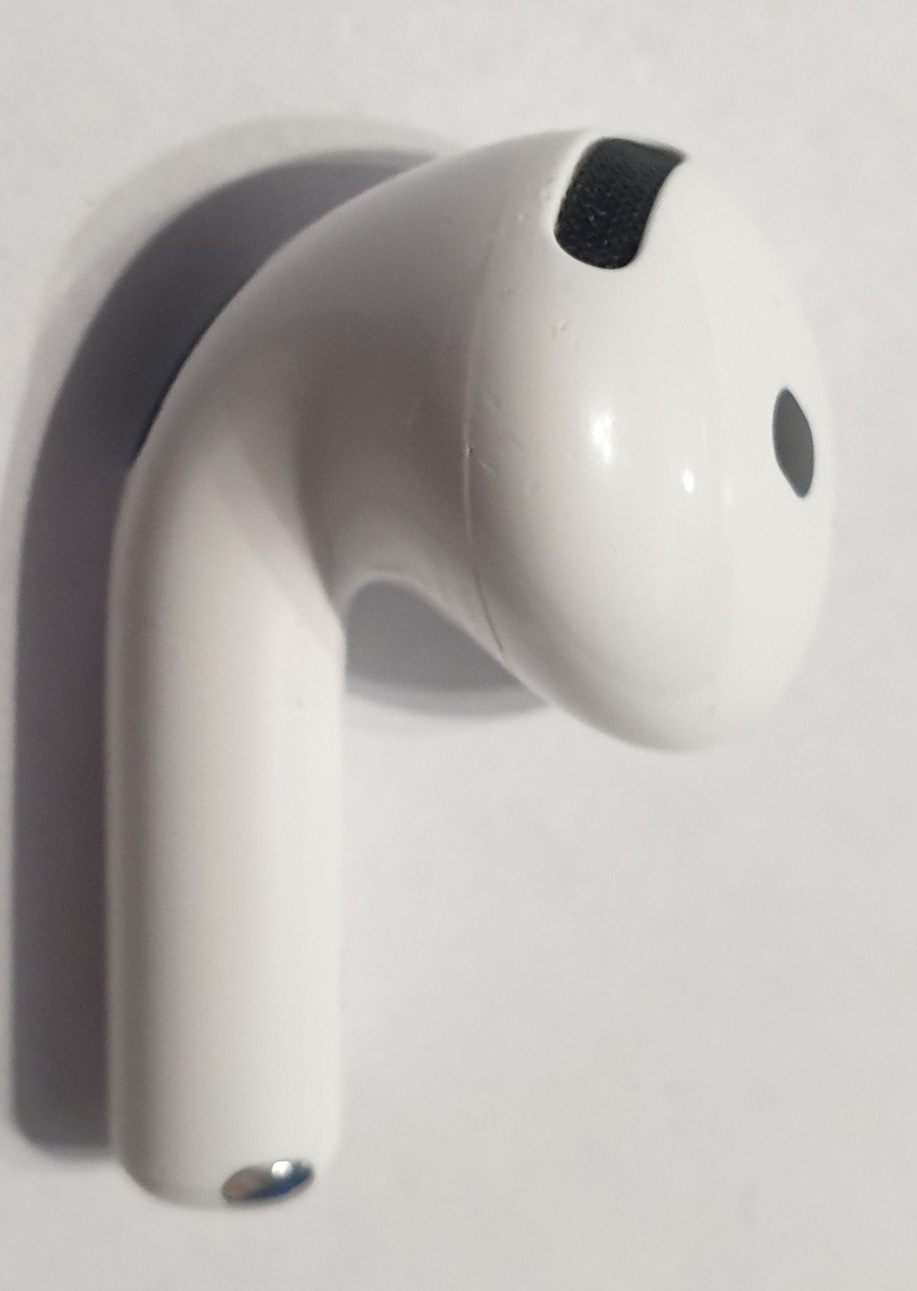 Лівий навушник Apple AirPods 4 (ANC) A3056 оригінал у хорошому стані