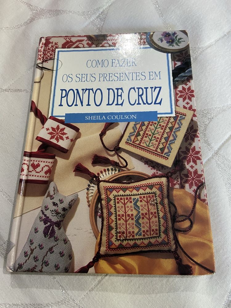 Livro “Como Fazer os seus Presentes em Ponto de Cruz”