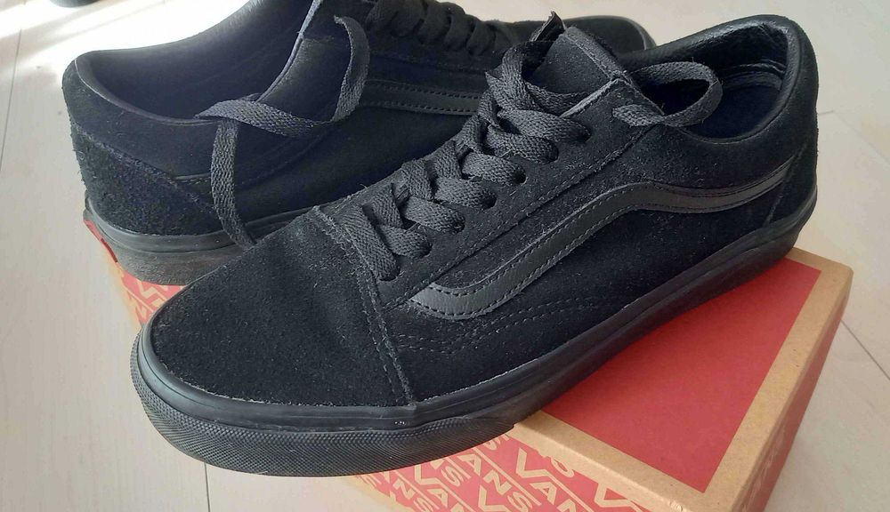 Vansy - Old Skool - czarne, zamszowe, rozmiar 40