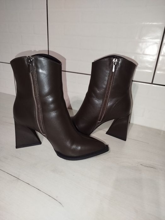 Ботінки шкіряні трендові нові 38 розмір