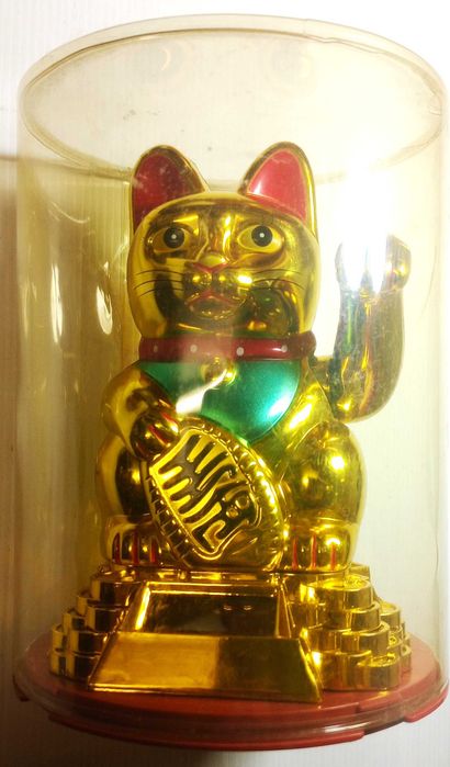 Gato da Sorte ou Maneki Neko a energia solar