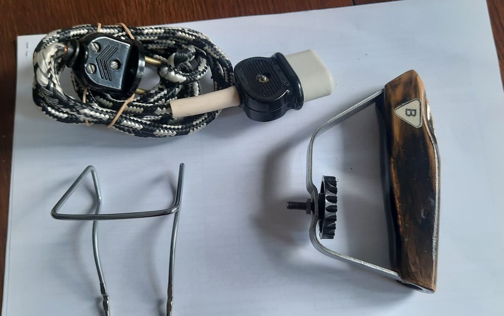 Sprzedam  turystyczne żelazko z okresu PRL