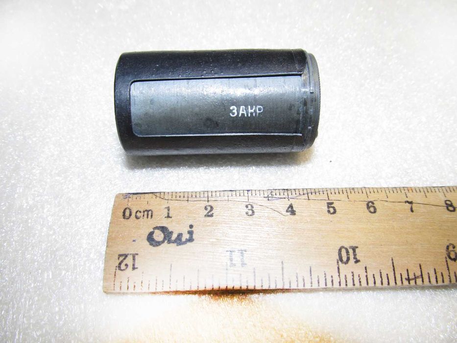 Кассета металл. 35 мм. Давняя. Коллекционная. Рабочая.