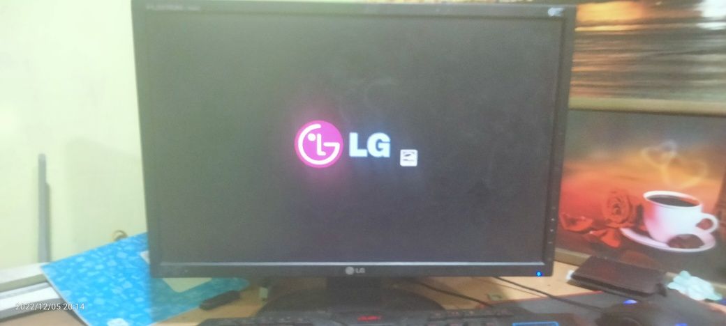 Монитор.      LG