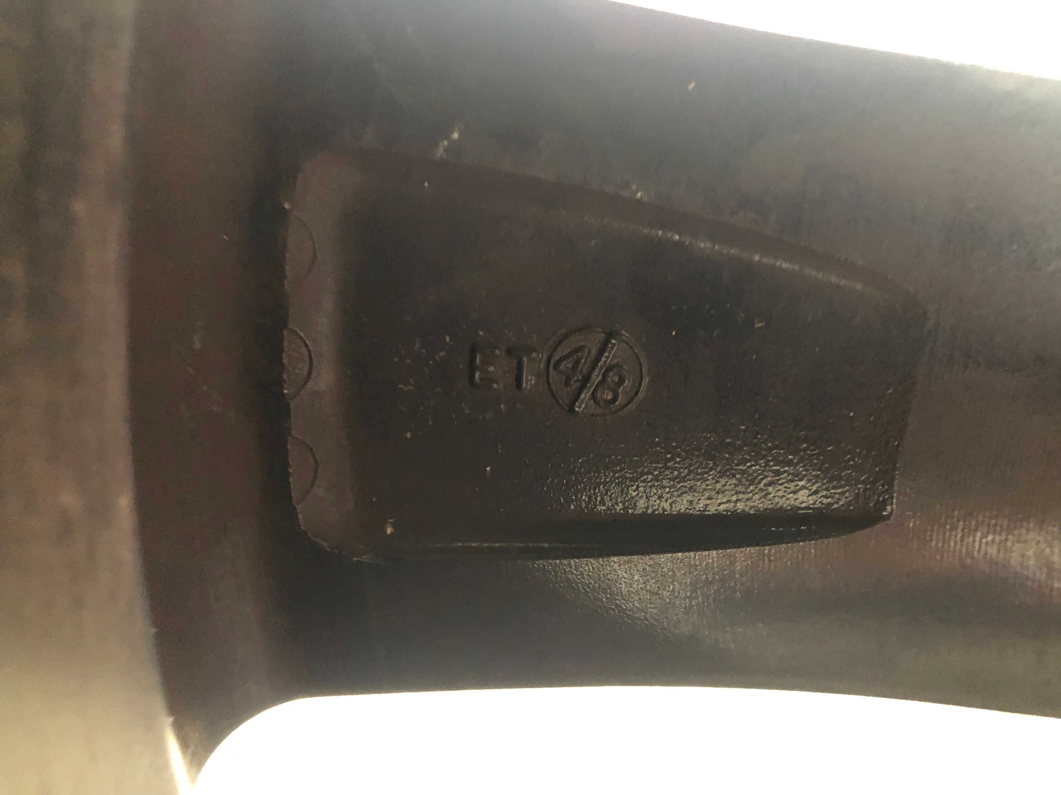 Felgi 18 5x112 8J z oponami ,VW SEAT