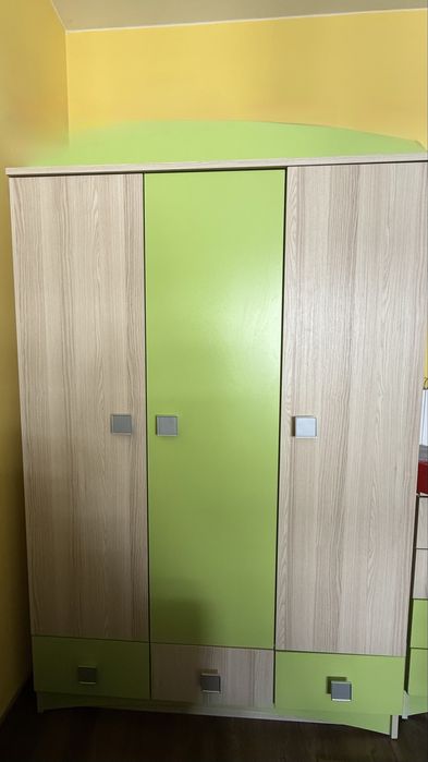 Meble do pokoju dziecięcego/młodzieżowego