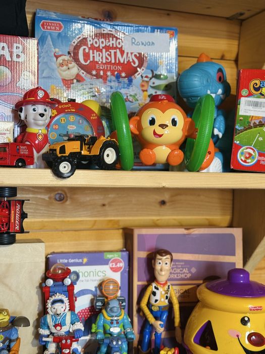 Іграшки з Європи Каббі LEGO Патруль Свинка Пепа LOL Monster Rainbow