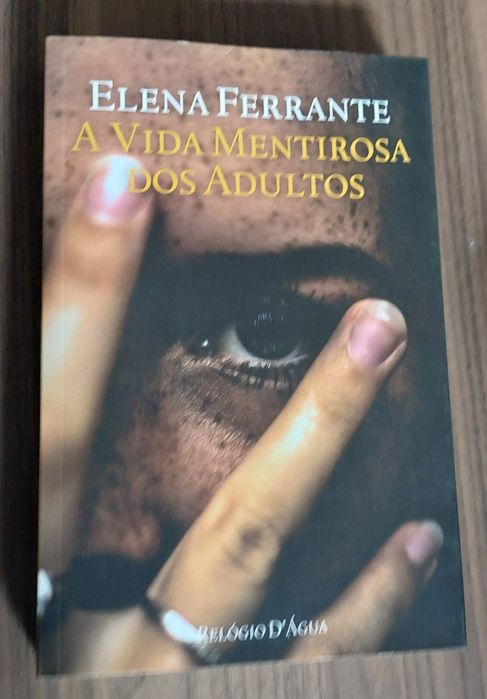 Livro "A vida mentirosa dos adultos"