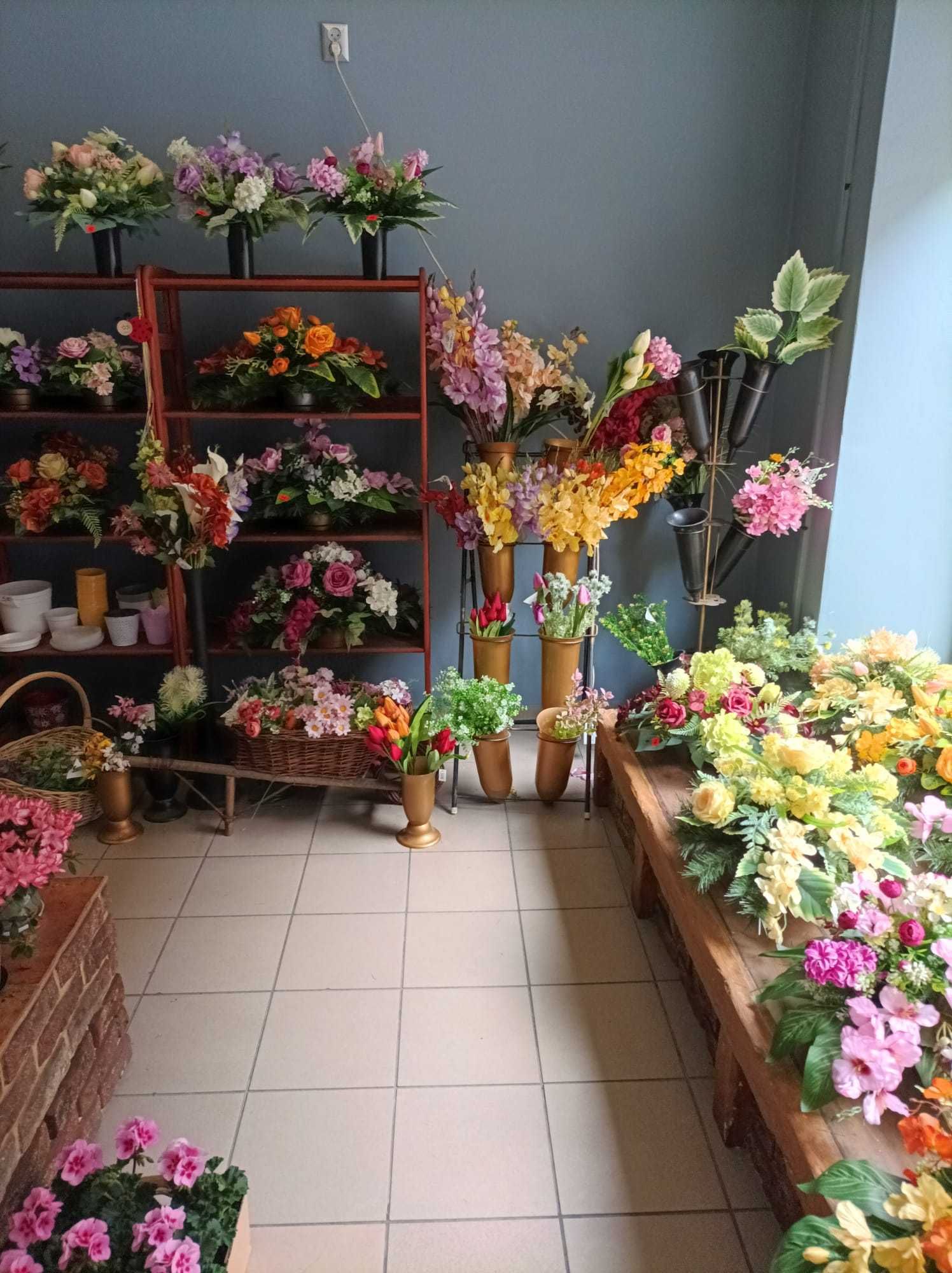 Sprzedam wyposażenie kwiaciarni z możliwością przejęcia lokalu - Bytom
