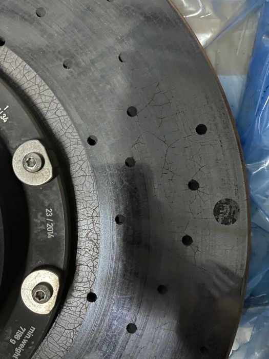 Travões e pastilhas carboceramica BMW M4