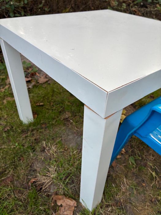 Zestaw dla dziecka stół IKEA LACK i krzesełko plastikowe