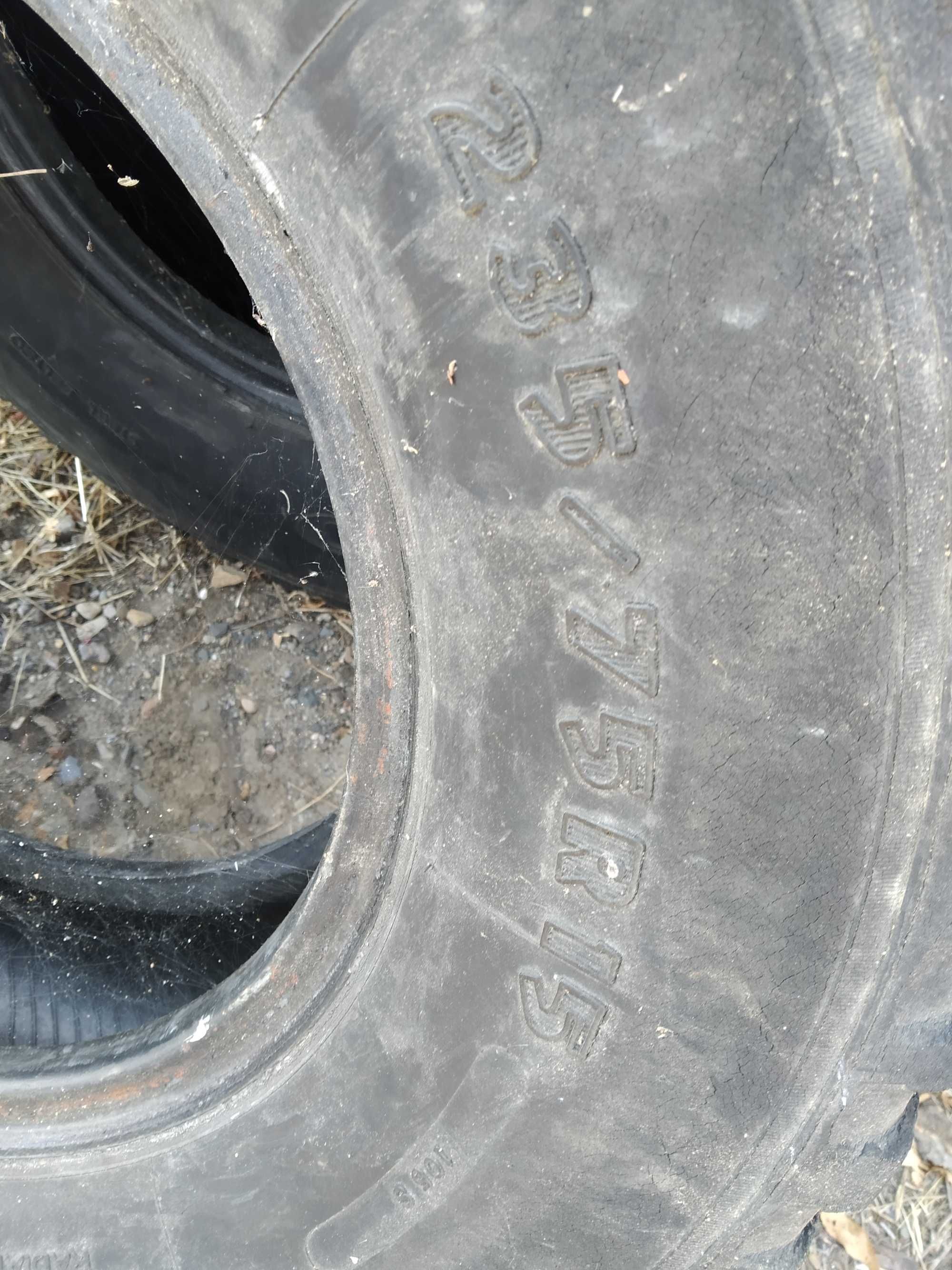 2 pneus 4x4, 235/75/15