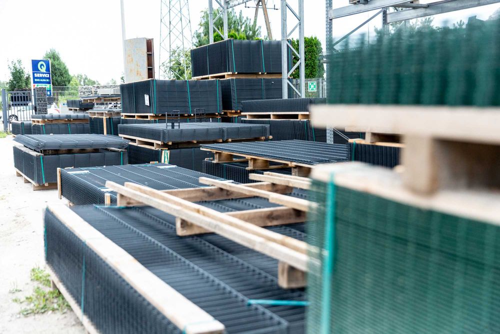 Płot z Paneli 3D - Darmowa wycena - DOSTAWA POD DOM - Montaż ogrodzeń