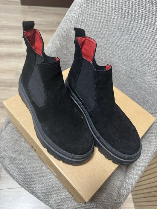 Жіночі зимові ботинки. Нові!