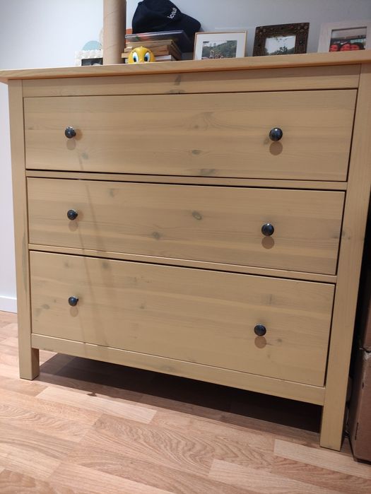 Cómoda Hemnes Ikea