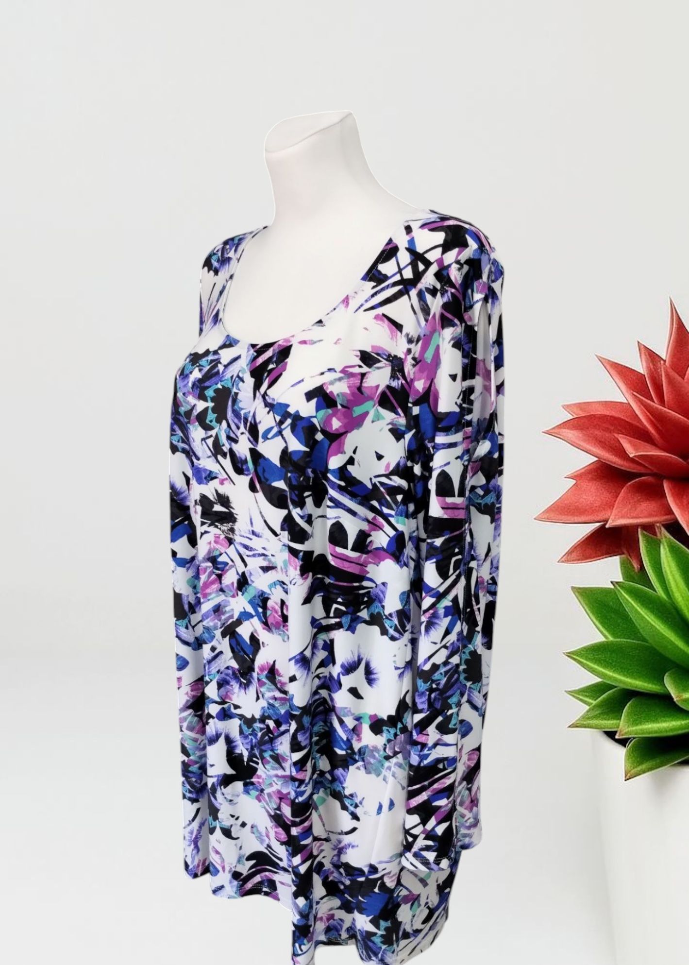 Nowa, elegancka tunika marki Colebrooke by Windsmoor