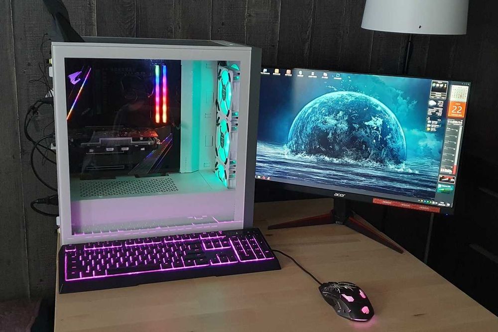 Komputer  CORSAIR i7 11700K / 32GB RAM / GTX 1080Ti