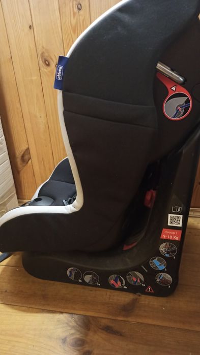 Дитяче автокрісло