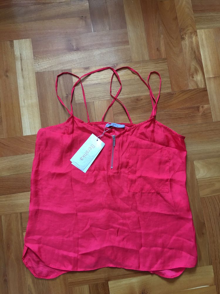 Czerwona bluzka damska na ramiączkach, Bershka, rozmiar L